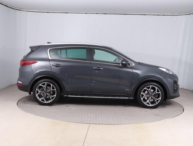 Kia Sportage  2.0 CRDi 