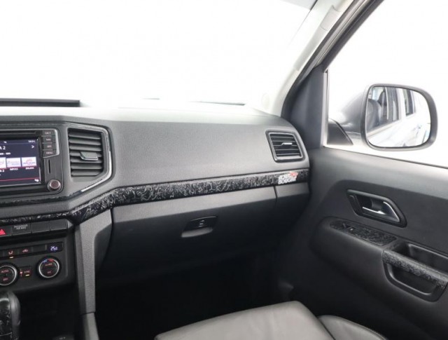 Volkswagen Amarok  V6 3.0 TDI Highline