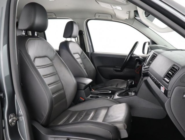 Volkswagen Amarok  V6 3.0 TDI Highline