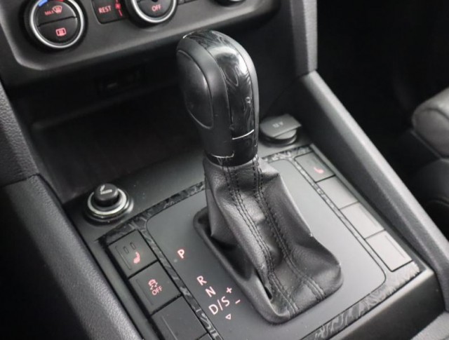 Volkswagen Amarok  V6 3.0 TDI Highline