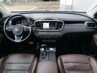 Kia Sorento  2.2 CRDi 