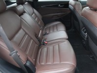 Kia Sorento  2.2 CRDi 