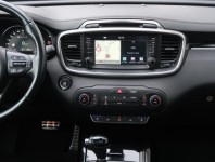 Kia Sorento  2.2 CRDi 