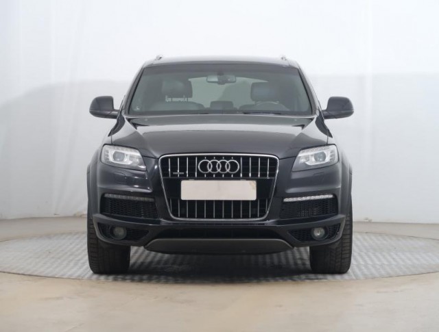Audi Q7  3.0 TDI S-Line