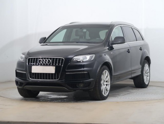 Audi Q7  3.0 TDI S-Line