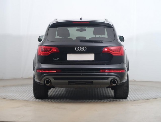Audi Q7  3.0 TDI S-Line