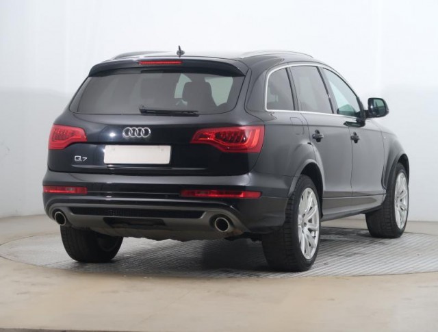 Audi Q7  3.0 TDI S-Line