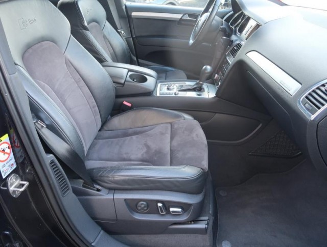 Audi Q7  3.0 TDI S-Line