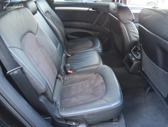 Audi Q7  3.0 TDI S-Line