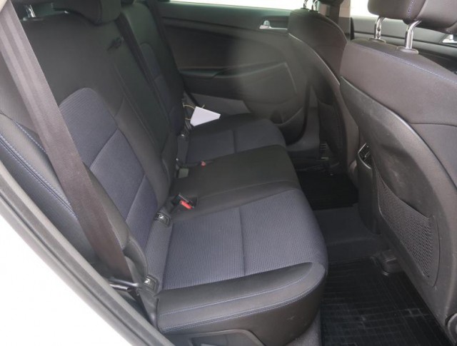 Hyundai Tucson  1.7 CRDi 