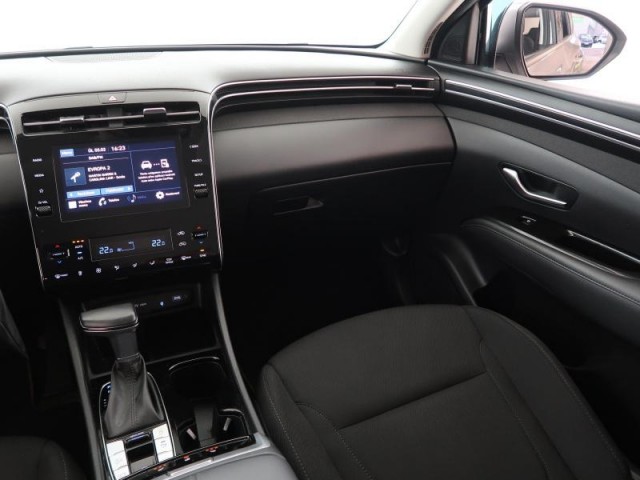 Hyundai Tucson  1.6 T-GDI 48V MHEV Smart