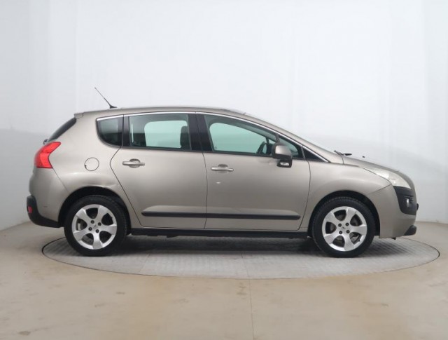 Peugeot 3008  1.6 HDi 