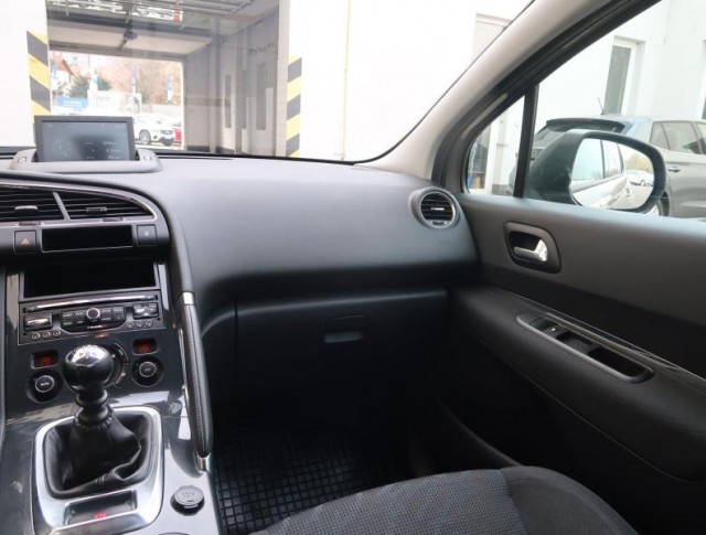 Peugeot 3008  1.6 HDi 