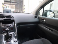 Peugeot 3008  1.6 HDi 