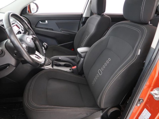 Kia Sportage  2.0 CRDi 