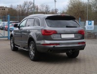 Audi Q7  3.0 TDI 