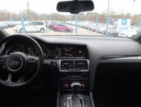 Audi Q7  3.0 TDI 