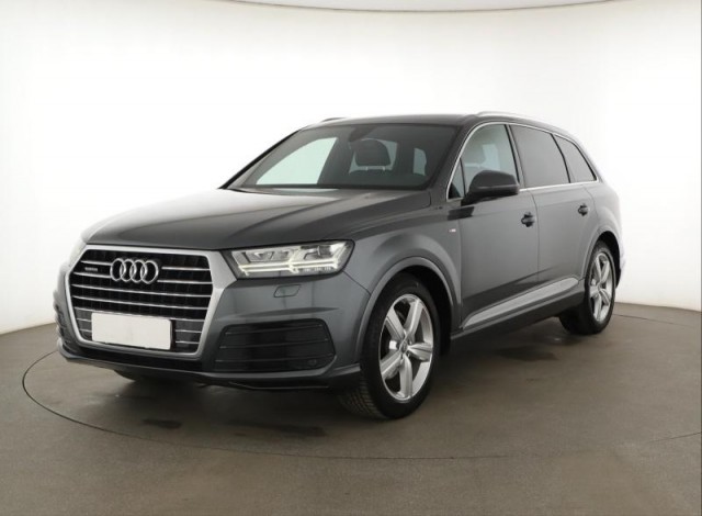 Audi Q7  3.0 TDI S-Line