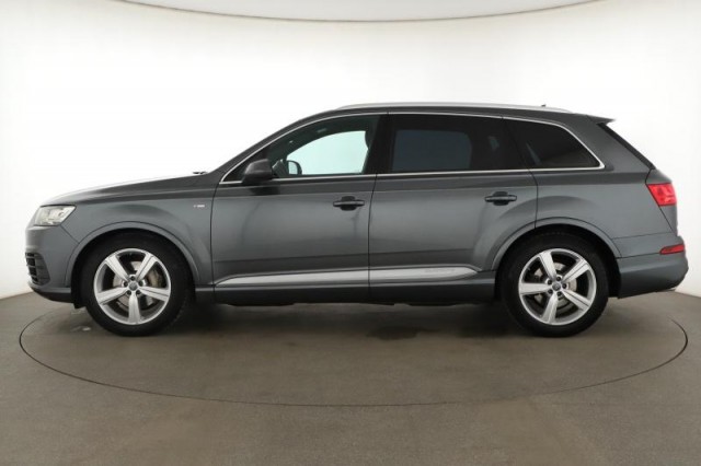 Audi Q7  3.0 TDI S-Line