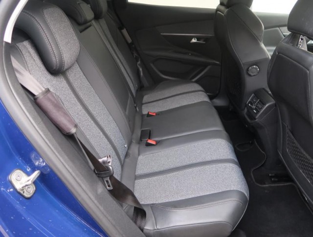 Peugeot 3008  1.6 PureTech Active