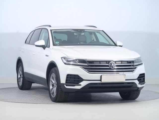Volkswagen Touareg  3.0 TDI 