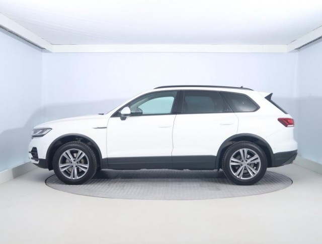 Volkswagen Touareg  3.0 TDI 