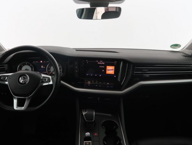 Volkswagen Touareg  3.0 TDI 