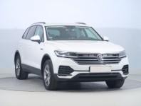 Volkswagen Touareg  3.0 TDI 