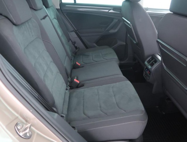 Volkswagen Tiguan  1.5 TSI 