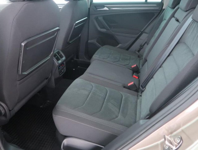 Volkswagen Tiguan  1.5 TSI 