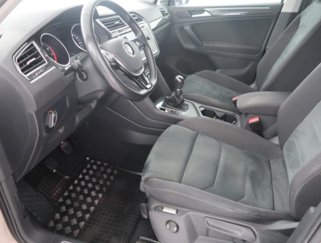 Volkswagen Tiguan  1.5 TSI 