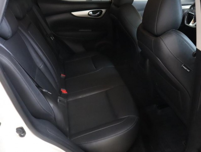 Nissan Qashqai  1.6 DIG-T 