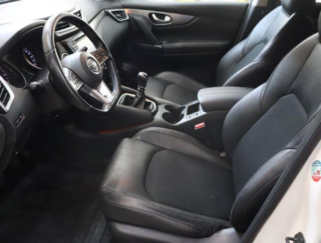 Nissan Qashqai  1.6 DIG-T 