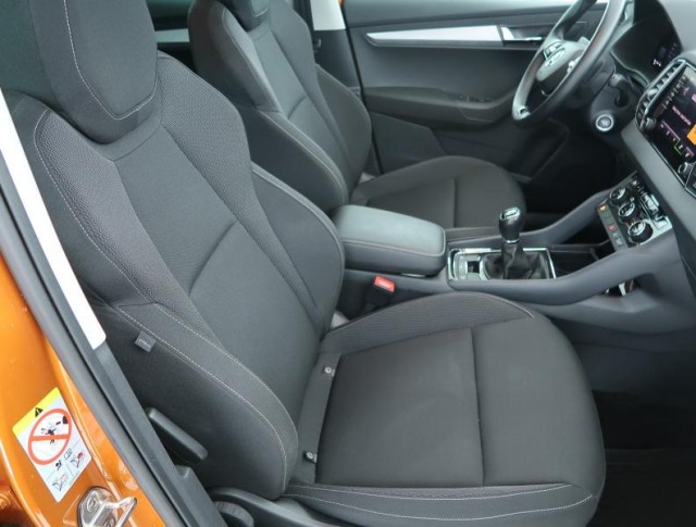 Škoda Karoq  1.0 TSI Ambition Plus