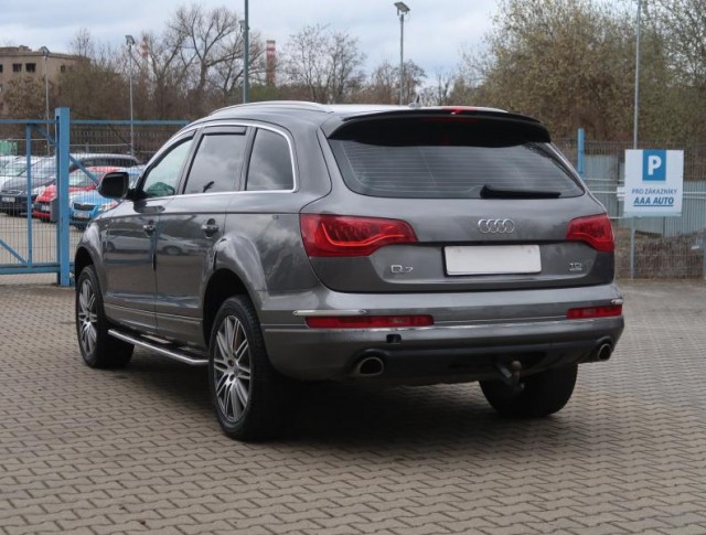 Audi Q7  3.0 TDI 