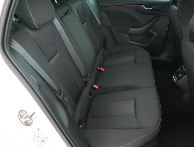 Škoda Kamiq  1.0 TSI Drive