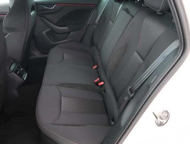 Škoda Kamiq  1.0 TSI Drive