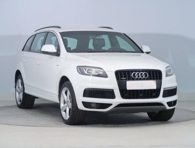 Audi Q7  3.0 TDI S-Line