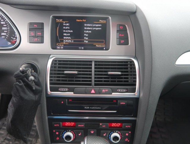 Audi Q7  3.0 TDI S-Line