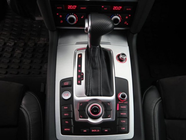 Audi Q7  3.0 TDI S-Line