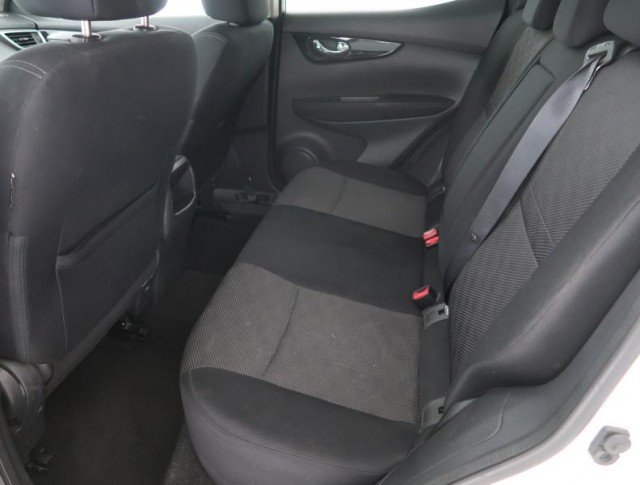 Nissan Qashqai  1.2 DIG-T 