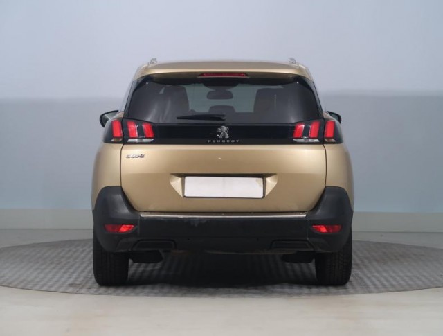 Peugeot 5008  1.6 THP 