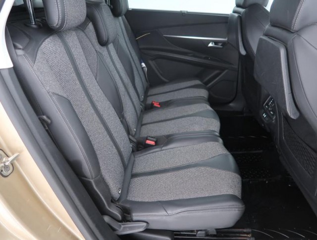 Peugeot 5008  1.6 THP 