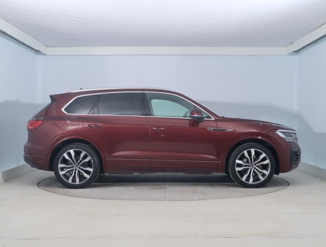 Volkswagen Touareg  3.0 TDI R-Line