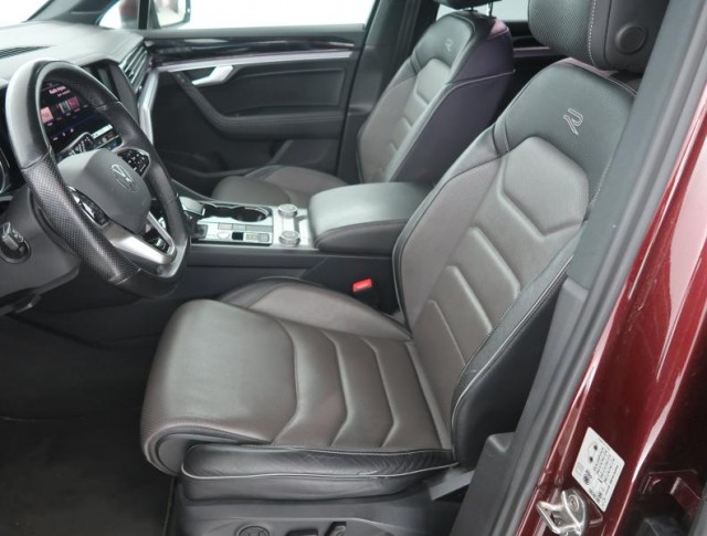 Volkswagen Touareg  3.0 TDI R-Line