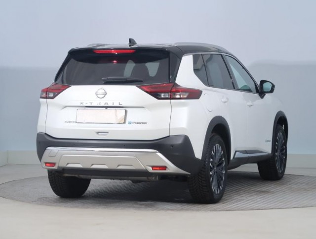 Nissan X-Trail  1.5 VC-T e-4orce Tekna