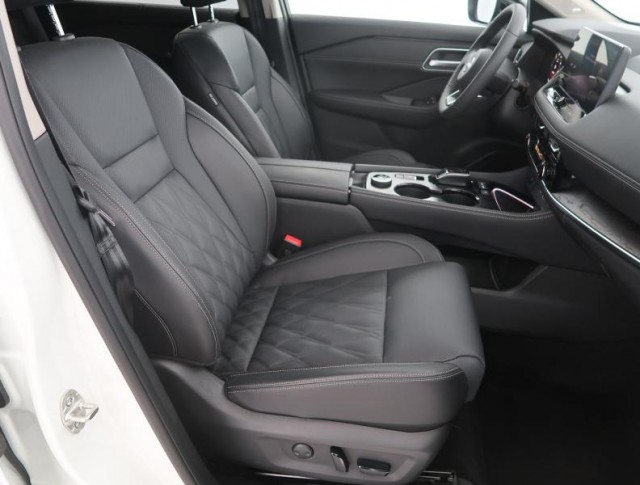 Nissan X-Trail  1.5 VC-T e-4orce Tekna