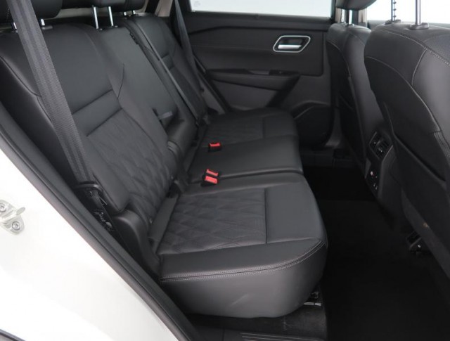 Nissan X-Trail  1.5 VC-T e-4orce Tekna