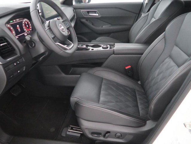 Nissan X-Trail  1.5 VC-T e-4orce Tekna