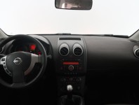 Nissan Qashqai  1.6 
